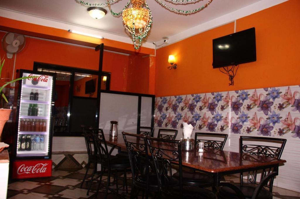 Allied Hotel Balaju Extérieur photo